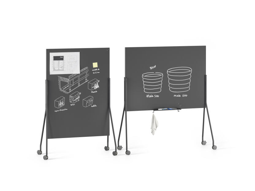 Mobile doppelseitige schwarze und magnetische Whiteboards mit schwarzen Aluminiumständern und feststellbaren Rollen, entworfen von Michel Charlot für FAUST Linoleum