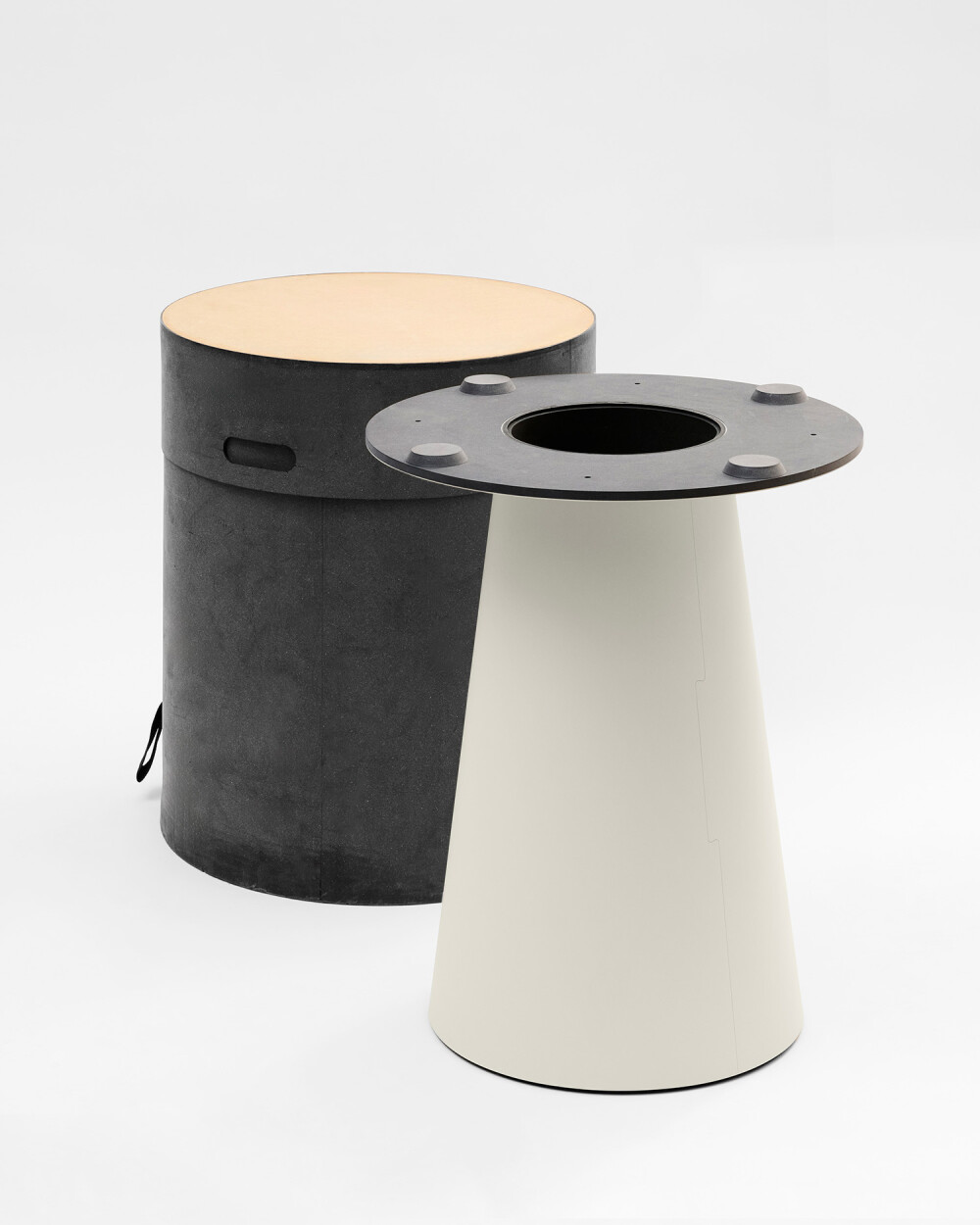 ALT cone base in size L, with the reusable cylindrical packaging placed inside.